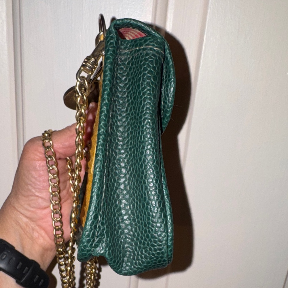 United Colors Of Benetton color block Mini Crossbody with Gold Chain belt bag - Picture 6 of 15